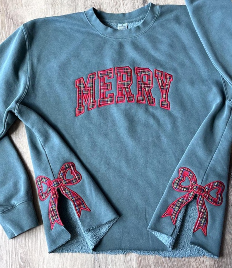 Merry Side Bow Cut-Out Christmas Sweatshirt – Cozy Plaid Holiday Pullover for Women