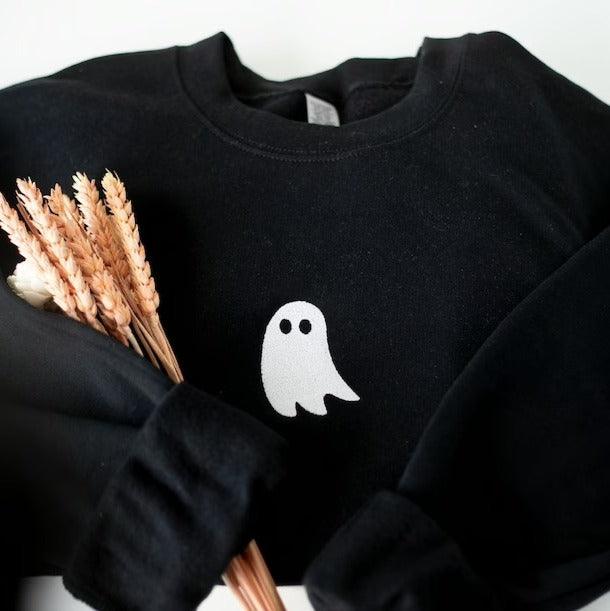 Custom Embroidered Halloween Sweatshirts For Couples, Halloween Cute Ghost Couples Embroidered Sweatshirt, Couple Ghost Halloween Sweater
