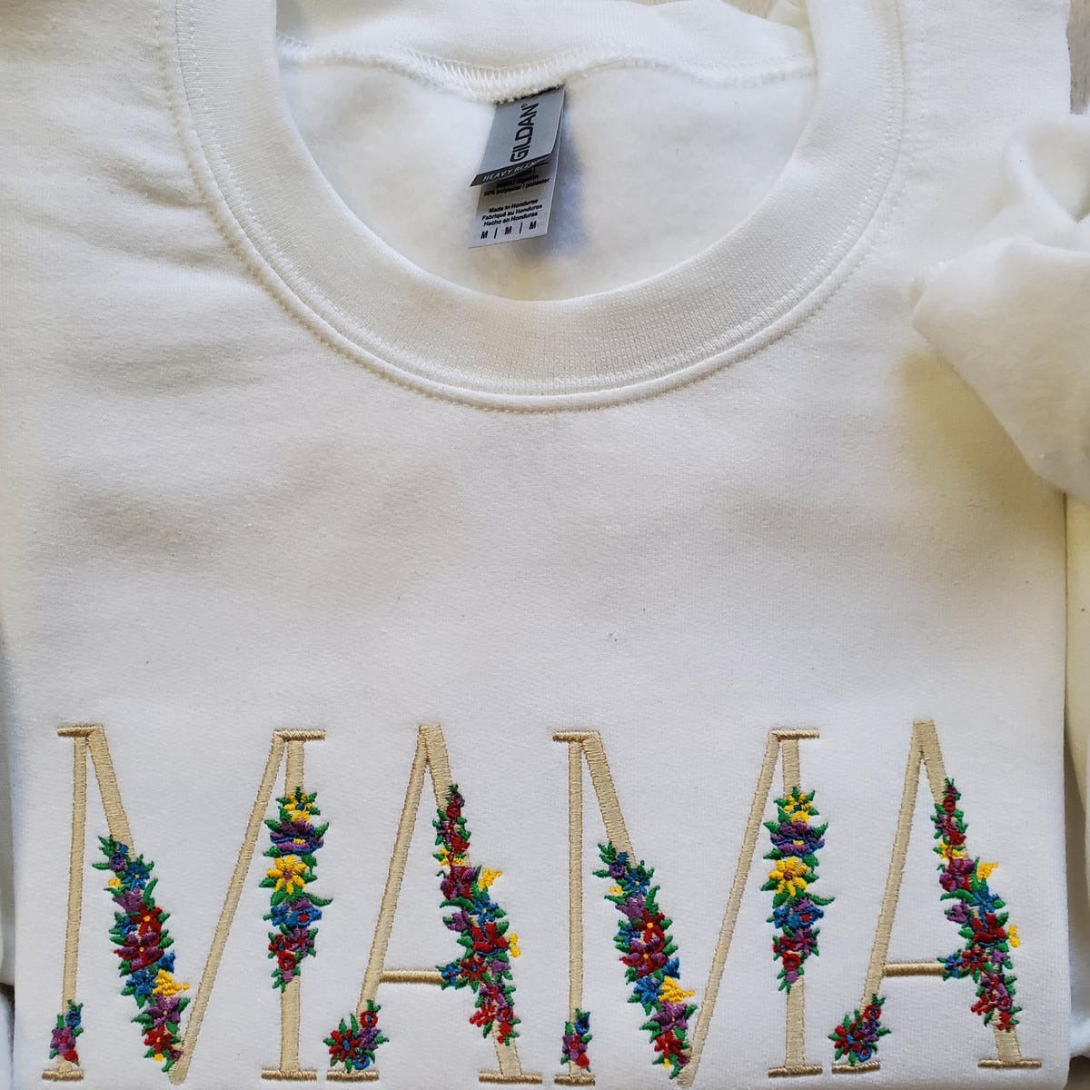 Personalized Mama Sweatshirt with Floral Embroidery | Custom Mother’s Day Gift | Embroidered Hoodie for Mom Birthday Present