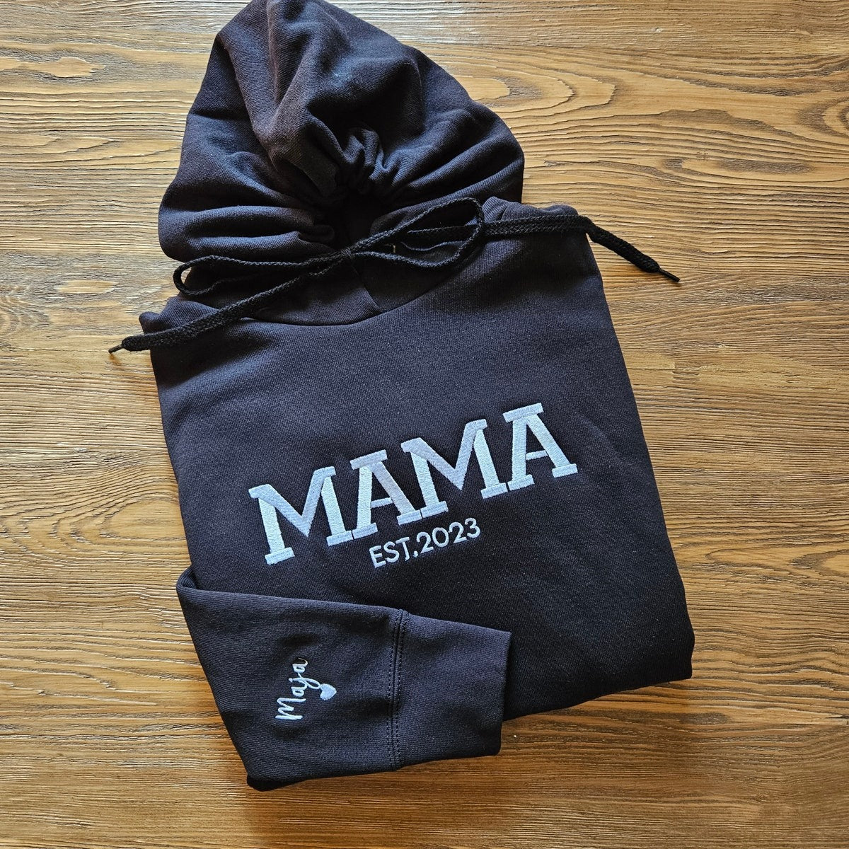 Personalized Mama Sweatshirt with Kid Names on Sleeve, Embroidered Mama Hoodie, New Mom Gift, Mama Sweatshirt, Mama Est Year Crewneck
